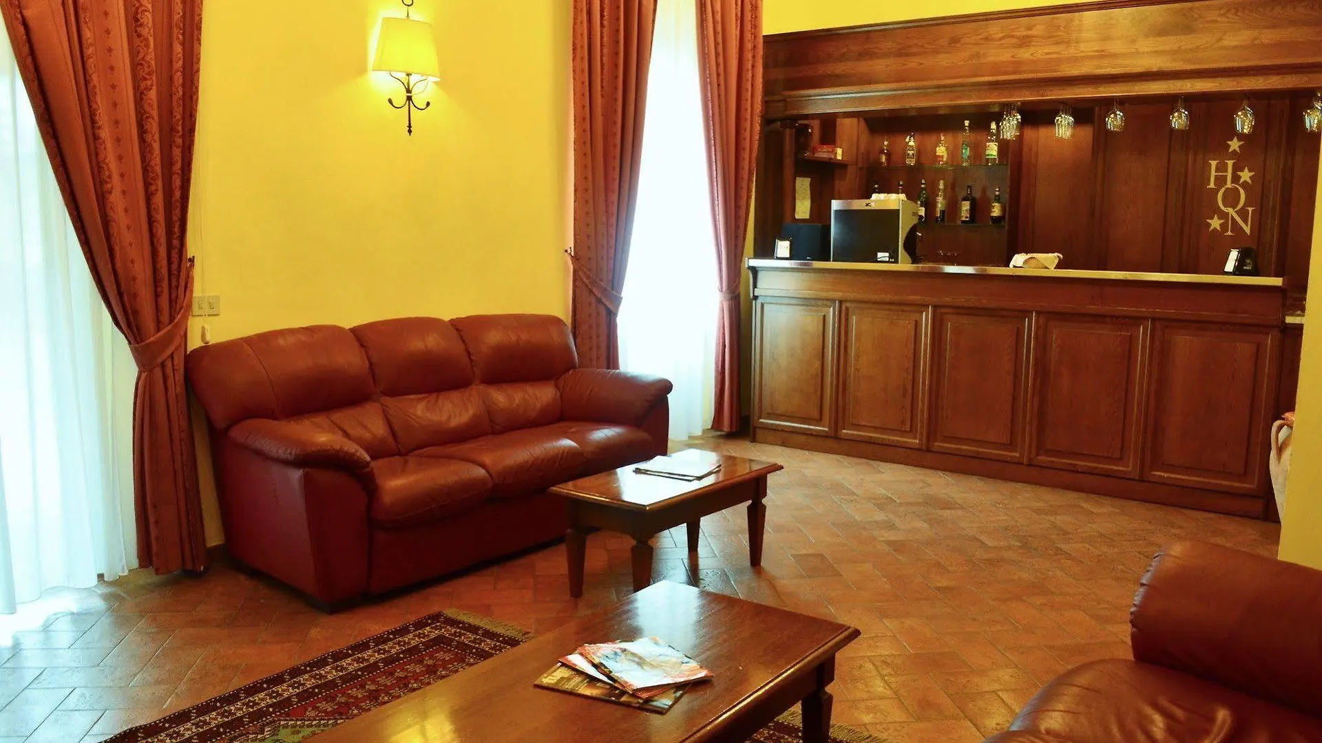 Hotel Oasi Neumann Cortona 3*,  Italia