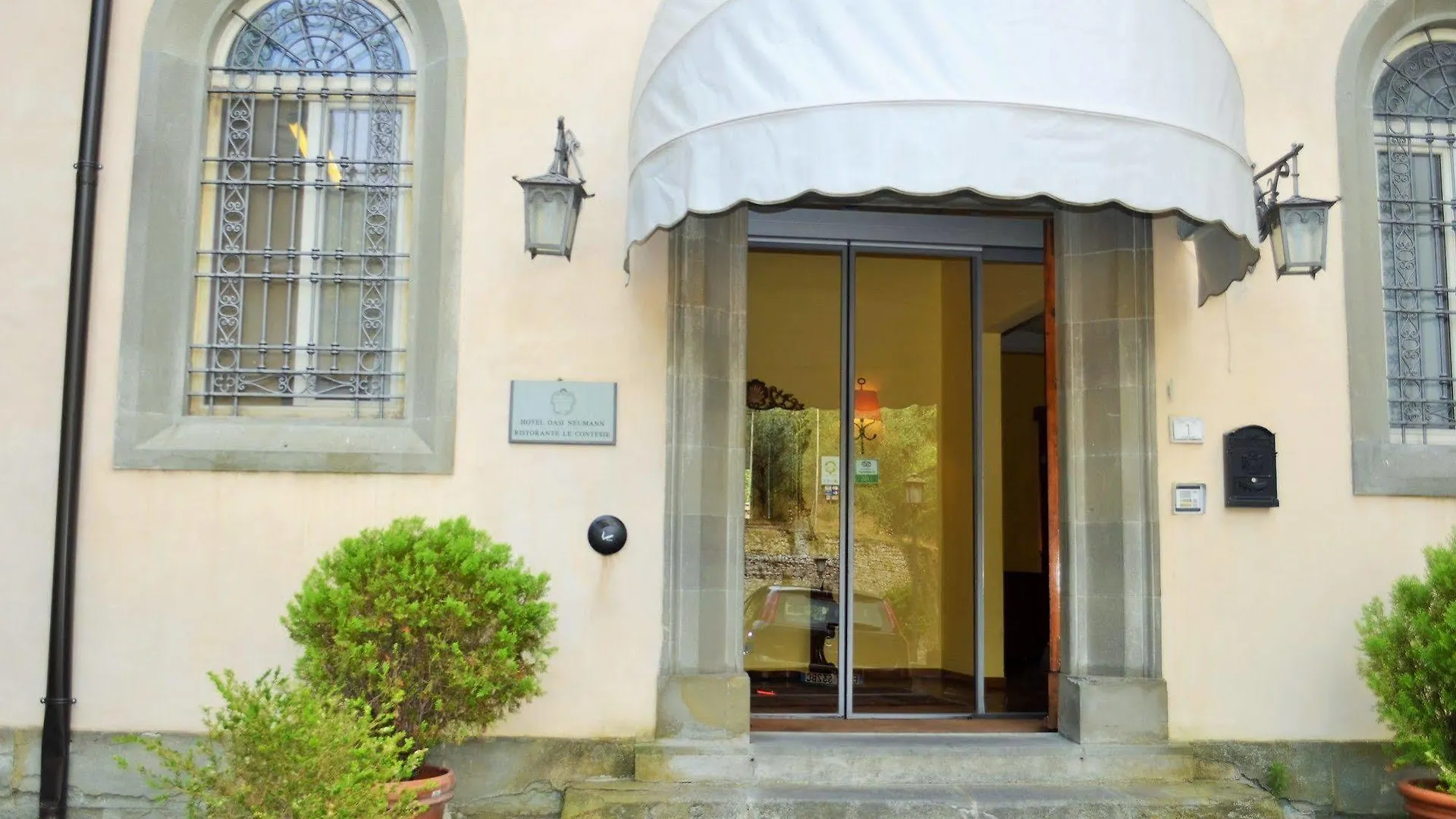 Hotel Oasi Neumann Cortona 3*,